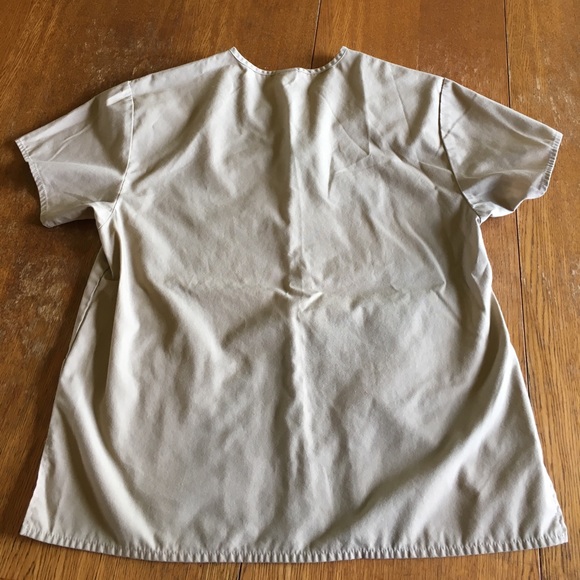 Khaki/tan Dickies scrub top - Picture 3 of 3